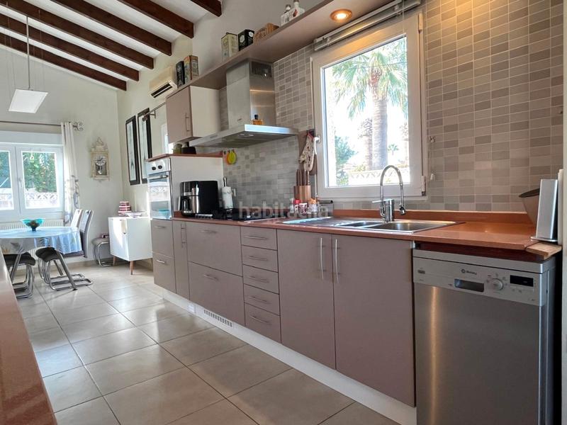 Foto d50804dc-384c-47d6-acb1-8a1b1fbd5a3b. Xalet amb xemeneia aparcament piscina a L´Albir Alfàs del Pi (l´)