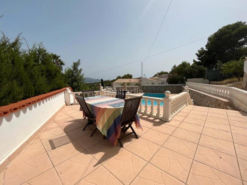 Foto 00581f37-f850-4a4c-8d70-e6c6db94d3a3. Chalet con camino parcheggio piscina in Escandinavia-Cautivador Alfàs del Pi (l´)