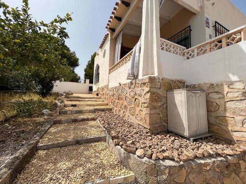 Foto d96965b4-63c1-41cb-9b82-6b347ea763e1. Chalet con camino parcheggio piscina in Escandinavia-Cautivador Alfàs del Pi (l´)