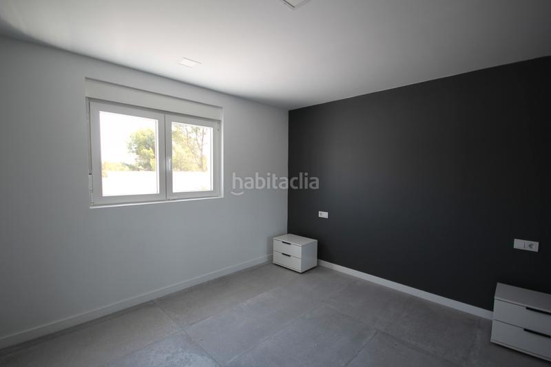 Foto afd7d80c-b3d3-4fd1-8b0d-0e4135a115a1. Chalet in avinguda el copet 52 in Coloma Nucia (la)
