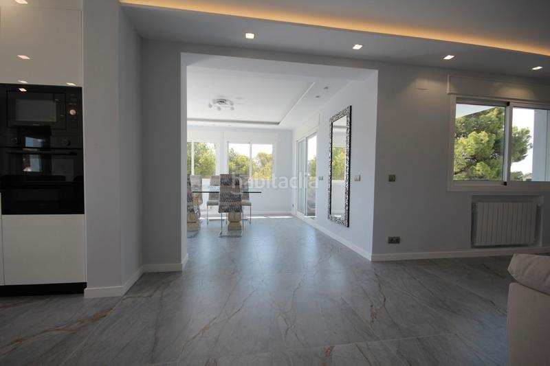 Foto f5033973-0138-429b-aabc-378f18eeb0ef. Chalet in avinguda el copet 52 in Coloma Nucia (la)