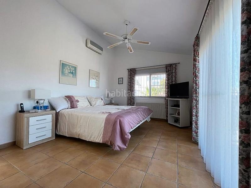 Foto d456f2f9-ad9b-4d6f-a91d-b196185b5b7b. Chalet in carrer els lleons 11 in L´Albir Alfàs del Pi (l´)