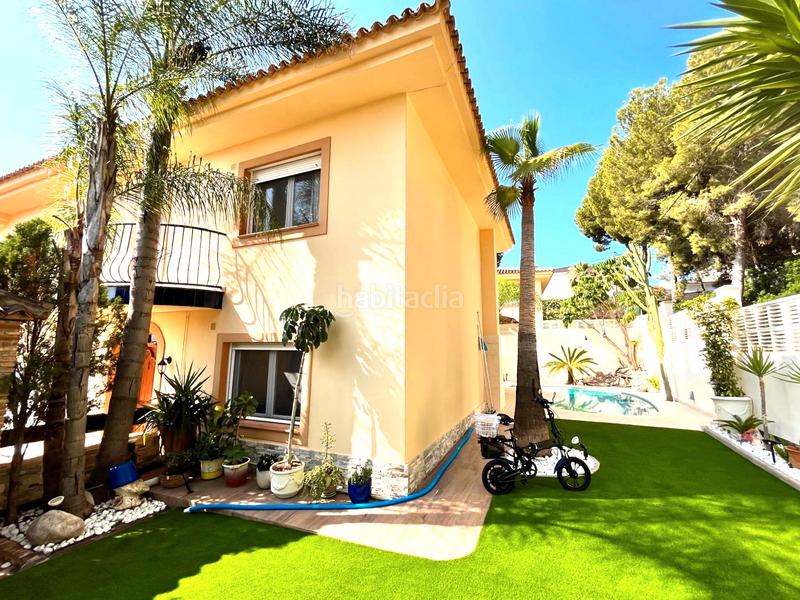 Foto 2daa9a56-d7b7-4ce1-97d8-70fa1dca9954. Casa bifamiliare con camino parcheggio piscina in Alfàs del Pi (l´)