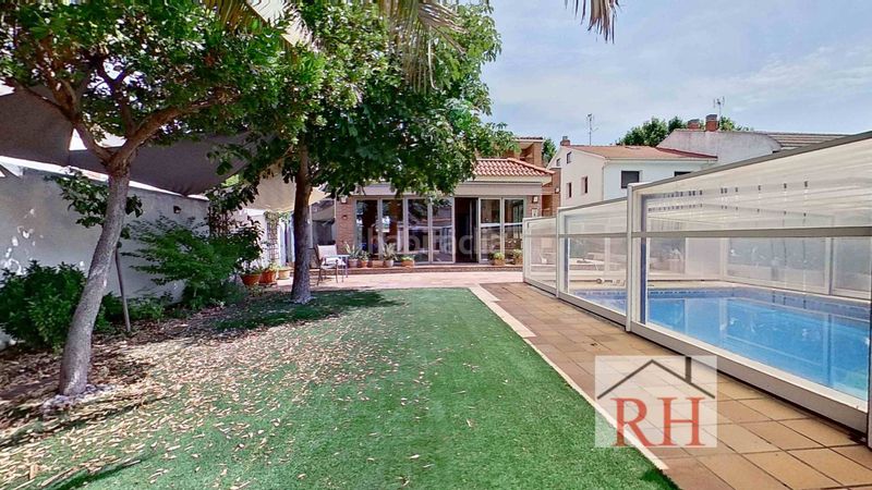 Foto 241c7adc-dcdd-4334-9800-8fbfd929c469. Chalet en Postas Azuqueca de Henares