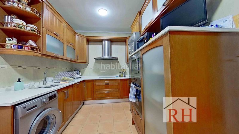 Foto 260aa30c-84cf-4d4b-bcef-6081040dda2d. Chalet en Postas Azuqueca de Henares