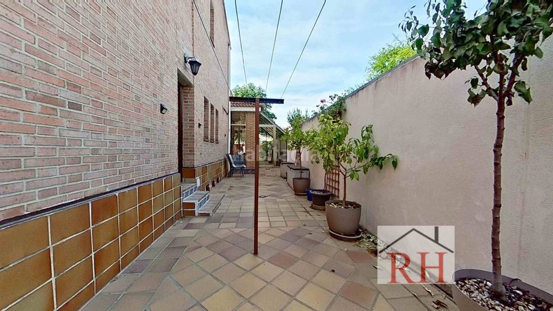 Foto 61a3f27c-fe77-46f9-a331-f6227a6c054c. Chalet en Postas Azuqueca de Henares