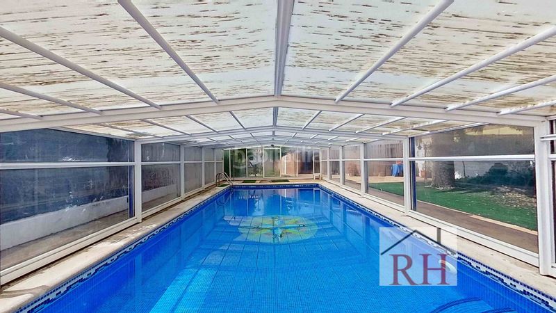 Foto fd3bdd2f-53be-4bd6-a1cd-f343a041e245. Chalet en Postas Azuqueca de Henares