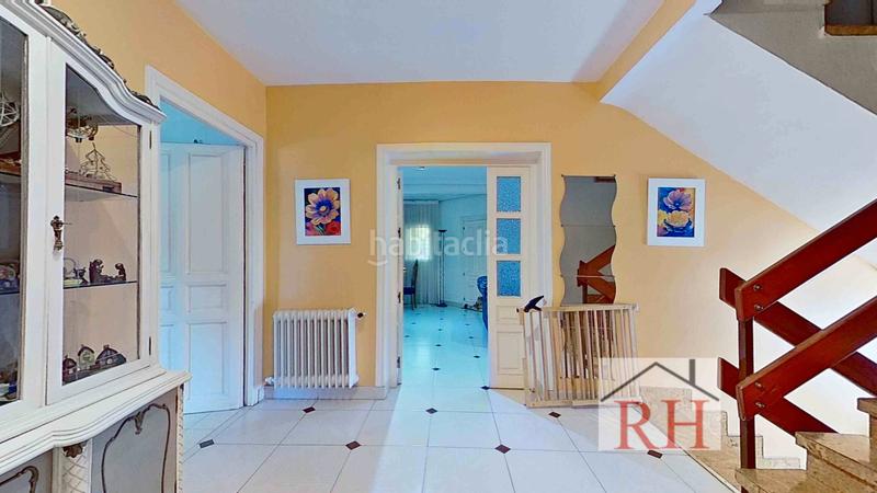 Foto 20a40d25-4049-423d-b3cd-e8a18994414d. Xalet amb xemeneia calefacció aparcament a Peñas Albas - Zulema Villalbilla