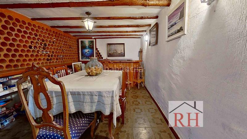 Foto 256d95cf-8d7f-495e-ab71-d7ddb5673e25. Xalet amb xemeneia calefacció aparcament a Peñas Albas - Zulema Villalbilla