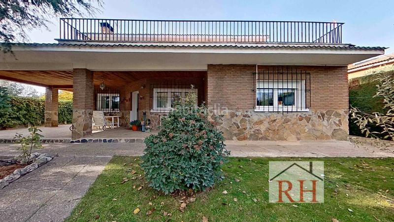 Foto 59cb1925-2c1c-49b2-ae3c-8e38e1c109f0. Xalet amb xemeneia calefacció aparcament a Peñas Albas - Zulema Villalbilla