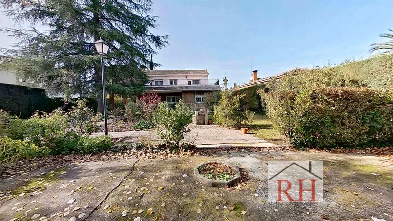 Foto af239ce8-e0b4-4a7f-be8a-ed18e0152c6d. Xalet amb xemeneia calefacció aparcament a Peñas Albas - Zulema Villalbilla