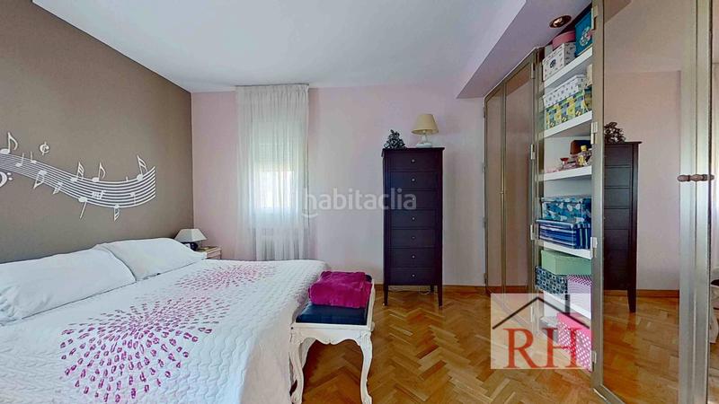 Foto da22e1cd-506f-4a89-8beb-fbd983c02732. Xalet amb xemeneia calefacció aparcament a Peñas Albas - Zulema Villalbilla