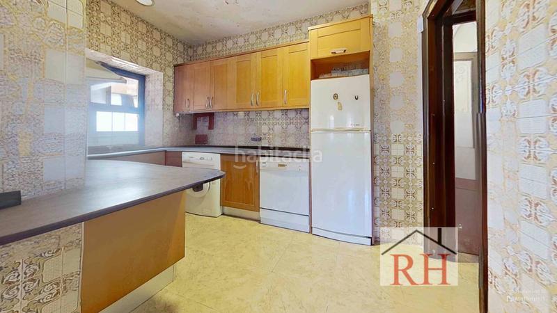 Foto cf820de8-c571-4d7c-bfca-775460db24f4. Chalet in Centro Azuqueca de Henares