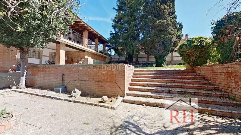 Foto 48f46134-29a6-4907-9319-68f43b979891. Chalet dans Centro Azuqueca de Henares