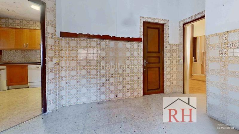 Foto 190d24af-adec-47e7-95c3-80f859b3a366. Xalet a Centro Azuqueca de Henares