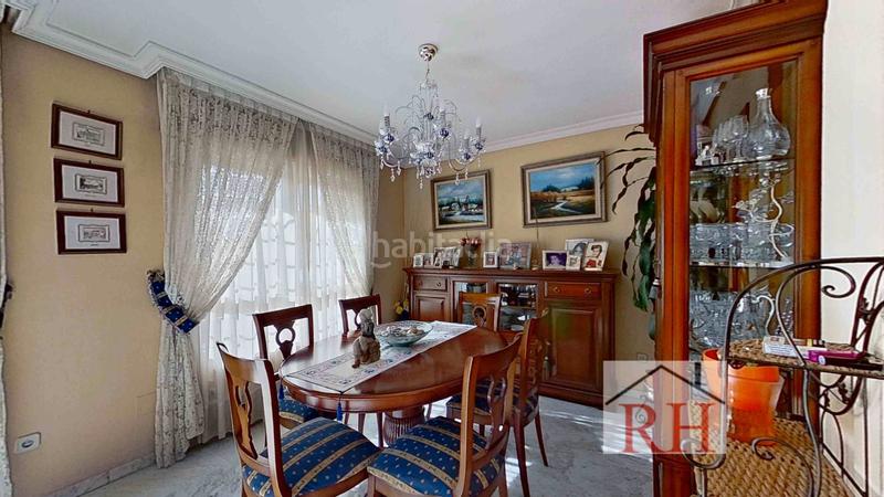 Foto 7020b82e-bfd0-4ed2-a4df-5d9fa5b9e521. Casa a schiera con camino riscaldamento parcheggio in Alcalá de Henares