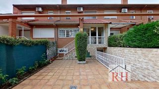 Casa a schiera in Colonia-Bripac