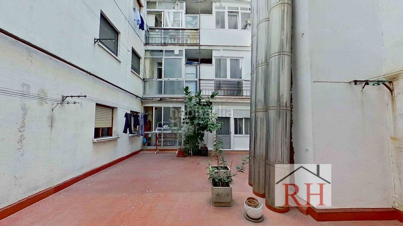 Foto ade5bad9-30b9-48af-8552-329a1adc4b36. Pis amb calefacció a Campamento Madrid