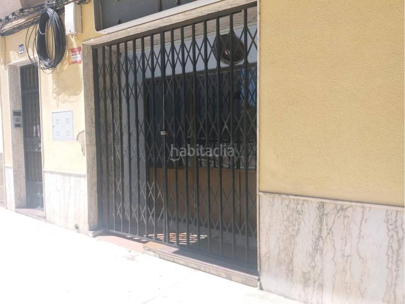 Foto ce320079-a425-4421-9b2e-45d425d7014f. Alquiler local comercial local en alquiler en la pazlas américasestación baeza en Linares