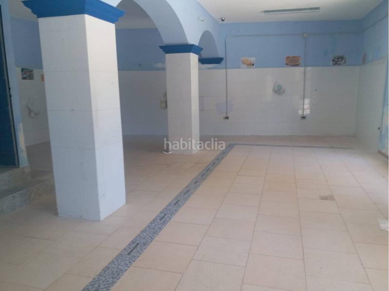 Foto f2125854-ba5a-4d7a-8210-6f890ab2a3b1. Alquiler local comercial local en alquiler en la pazlas américasestación baeza en Linares
