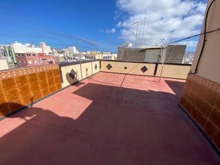 Etagenwohnung  Calle tenteniguada. Piso con terraza en venta en la zona de la isleta
