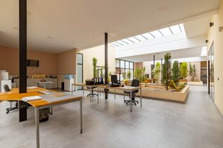 Nau industrial a Calle general bravo 117. Edificio industrial en venta
