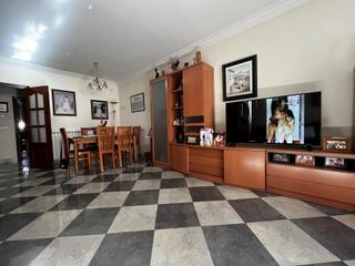 Casa adossada a Cassà de la Selva