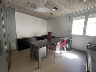 Lloguer Oficina a Centre-Barri Vell. Oficina a gran via jaume i