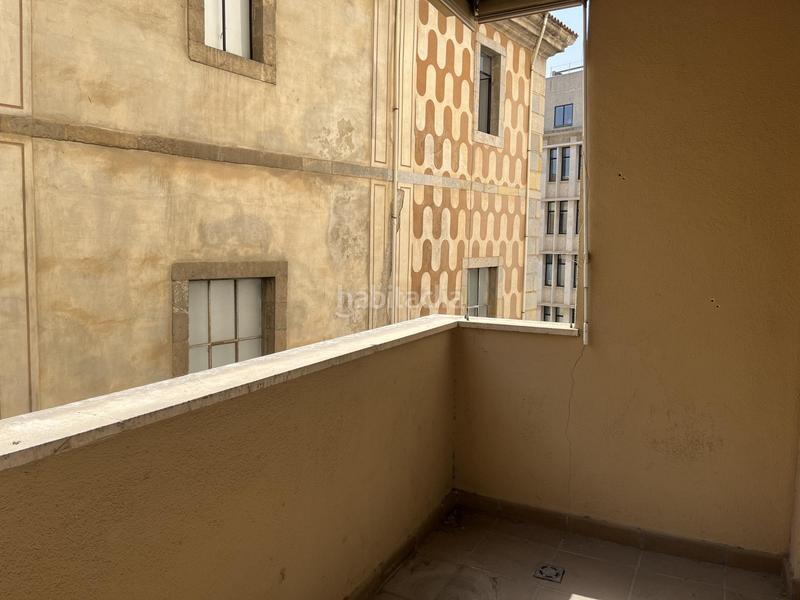 Foto e95550fa-05de-4042-8f05-a81f9fd8331d. Rent office space with heating in Centre-Barri Vell Girona