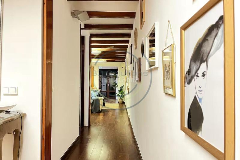 Foto 1b25f3bb-96c4-4b43-b996-4dc20fb6d8f9. Apartamento loft de diseño con licencia turística en el quadrat dor eixample dret, en Barcelona