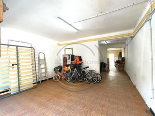 Local Comercial  Balmes. Local de 69 m con dos patios, cerca de la playa, negocio o vivie