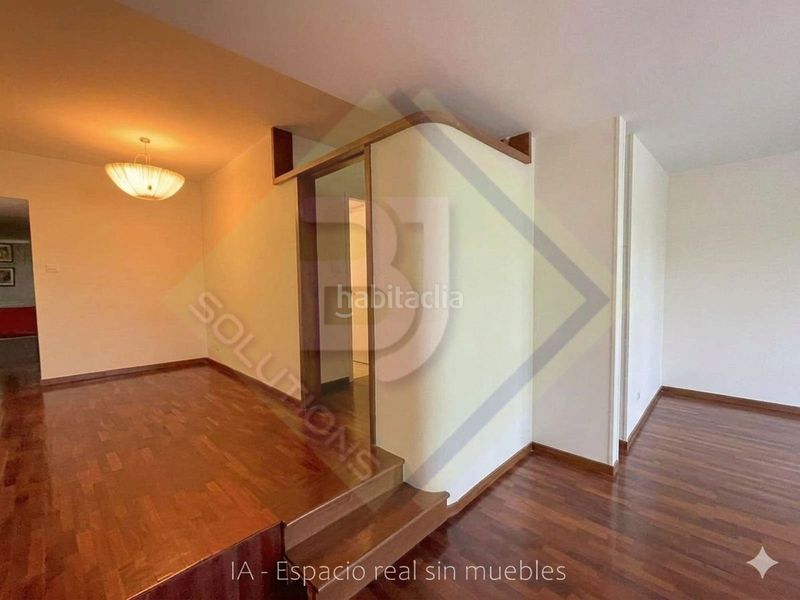 Foto 443c9577-1760-4916-816e-84930d5a7a7a. Pis amb calefacció a Tres Torres Barcelona