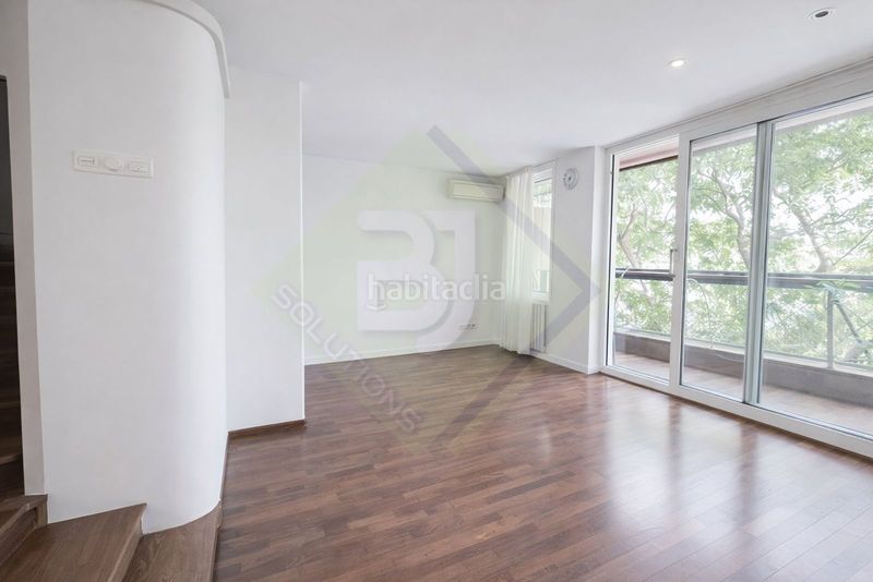 Foto 18e2a5cf-7d89-41b2-a947-09aafb360ee0. Pis amb calefacció a Tres Torres Barcelona