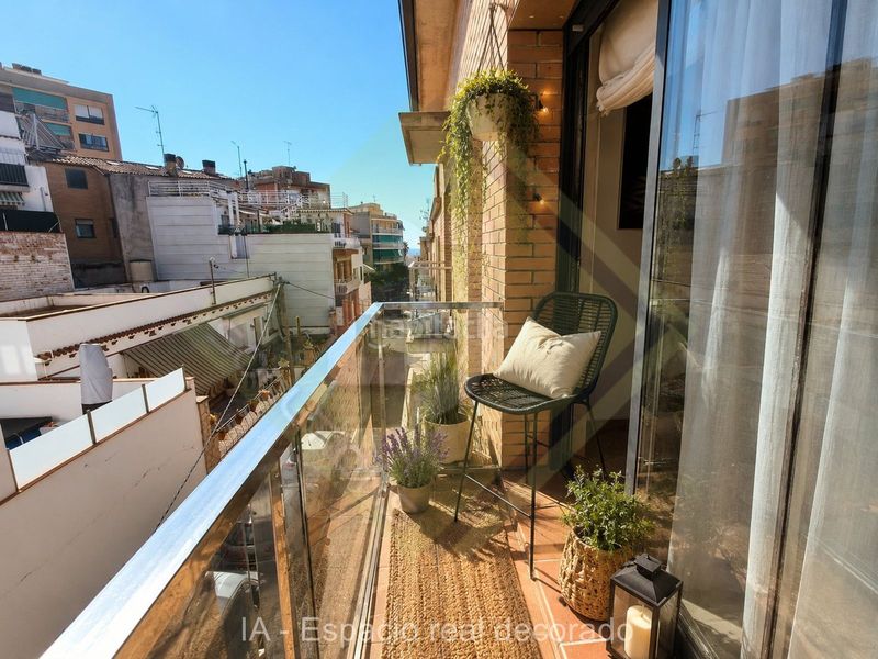Foto 15c0aaf3-50f1-43d2-8cbb-58306528e7ef. Àtic amb calefacció aparcament a Canet de Mar