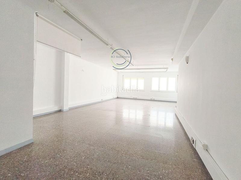 Foto ac54b210-b4e1-4a07-a7c1-e36210012ba6. Miete büro in Centre Mataró