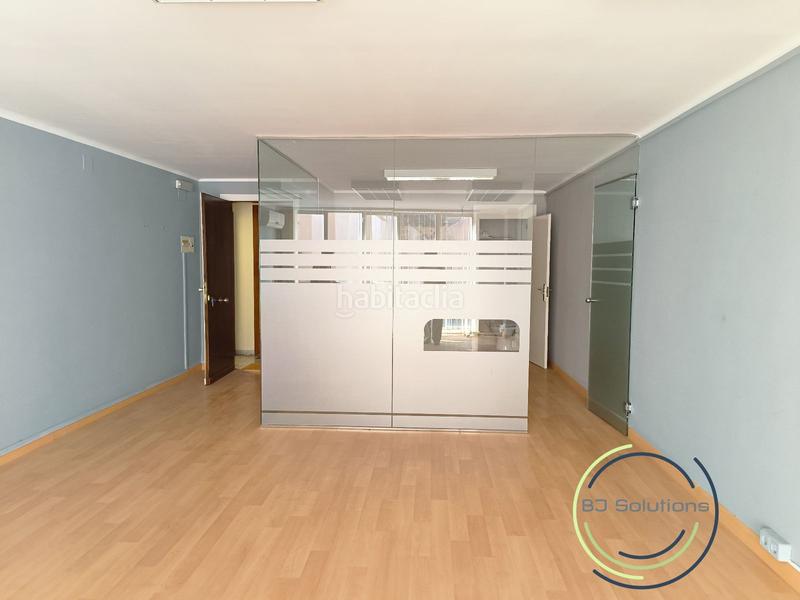 Foto bd26eadf-fc50-4970-89c6-57761680c5e2. Location bureau avec chauffage dans Centre Mataró