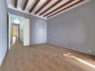Piso  Mallorca. Exclusiva vivienda con terraza en finca regia  calle mallorca, q