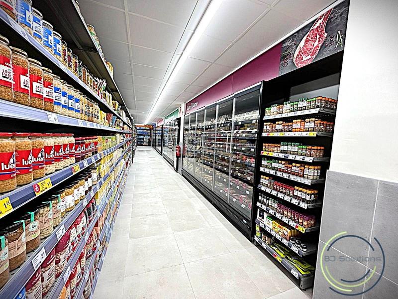 Foto 2bef5a2a-20fa-43c1-b317-40f67ddb0f6b. Geschäftsraum in calassanç marques 26 in Cerdanyola Nord Mataró