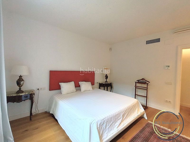 Foto 273a46cb-9e98-460d-a497-987087cd42b4. Lloguer dúplex amb calefacció aparcament a Sarrià Barcelona