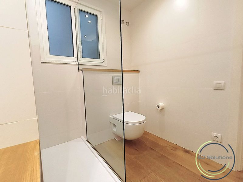 Foto cdae3350-576f-439b-a270-39c876713e39. Lloguer dúplex amb calefacció aparcament a Sarrià Barcelona