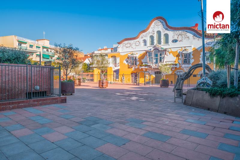 Foto cfcf7bfa-c993-4821-88e3-ac97c7ca17a2. Alquiler local comercial local en alquiler centro en Sant Joan Despí