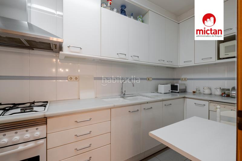 Foto 3a17ca69-d419-4a9c-a58c-291bcbf2e17f. Rent flat with heating in Centre Cornellà de Llobregat