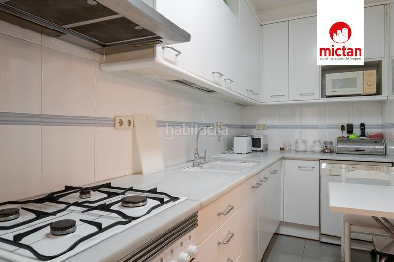 Foto 62917035-94a1-4005-a004-288e0acd8515. Rent flat with heating in Centre Cornellà de Llobregat