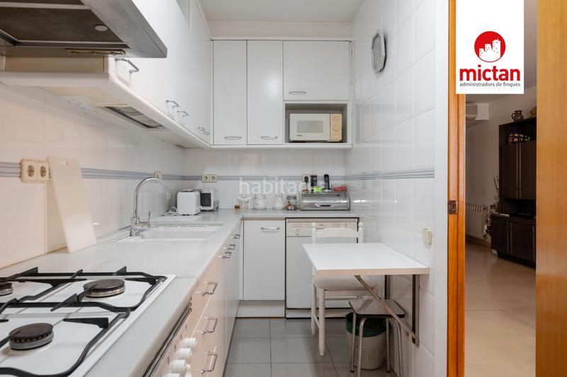 Foto 7f1e631c-6217-4afd-9f18-30c05e1f4396. Rent flat with heating in Centre Cornellà de Llobregat