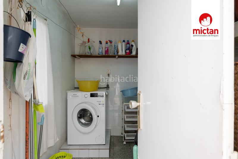 Foto e6bb4081-9dd4-4df3-a0c8-bfad99f7e623. Rent flat with heating in Centre Cornellà de Llobregat