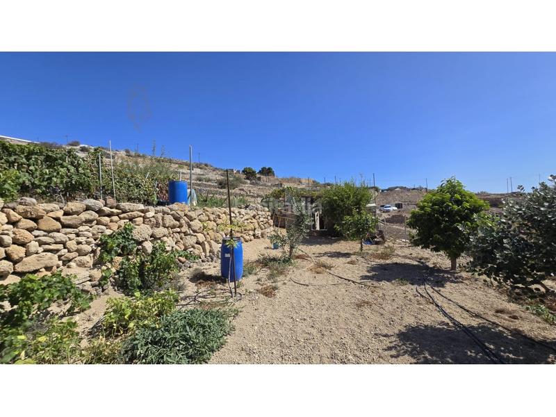 Foto 3d113201-55f9-4129-9be2-4823387a9925. Country house with parking in Fasnia