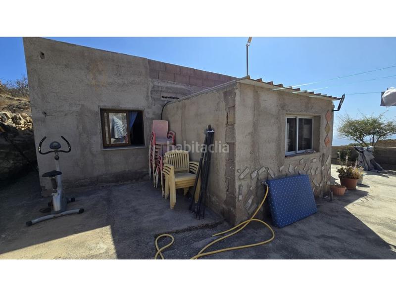 Foto 5525e83d-f9dc-4499-a057-4430529e2695. Country house with parking in Fasnia