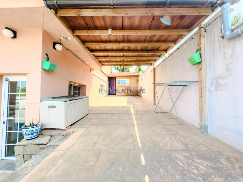 Foto 8bd8028c-b22d-4722-a5cf-f338e8d593ba. Maison avec parking piscine dans Canyelles