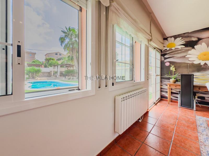 Foto 8eea0aa8-7e85-4d04-9e3f-53611092ec19. Maison avec parking piscine dans Canyelles