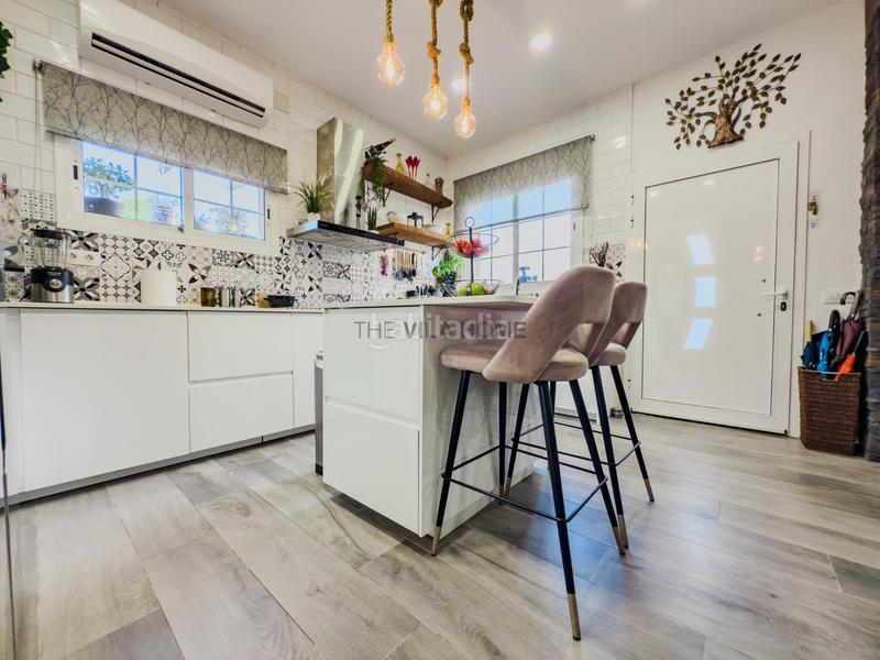 Foto 96b05276-3168-4987-afec-17dffae15c6f. Maison avec parking piscine dans Canyelles